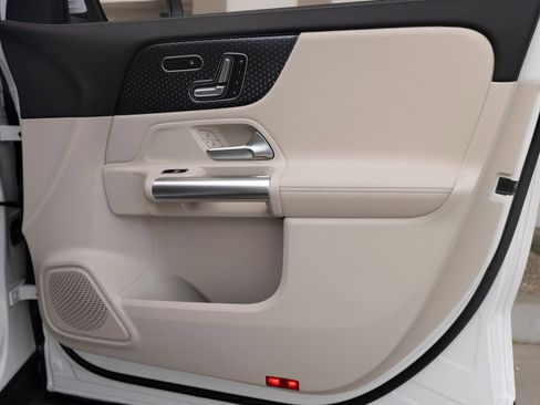 Used 2026 Mercedes-Benz GLA 250 image 25