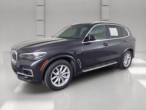 Used 2022 BMW X5 xDrive45e w/ Premium Package AWD/4WD image 49