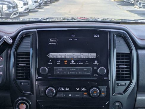 Used 2023 Nissan Titan PRO-4X w/ Pro-4x Convenience Package AWD/4WD image 17
