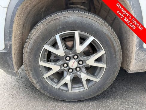 Used 2023 GMC Acadia SLE w/ Driver Convenience Package AWD/4WD image 27