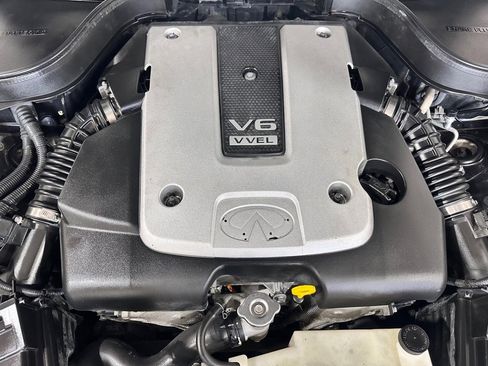 Used 2015 INFINITI Q40 w/ Moonroof Package image 37