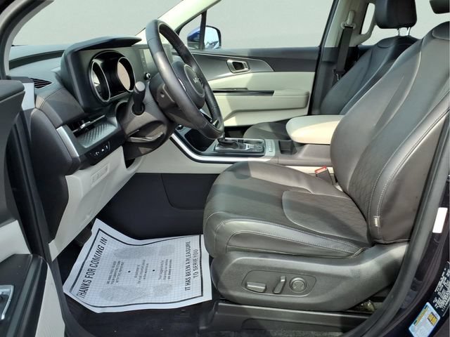 Used 2024 Kia Carnival LX FWD image 20