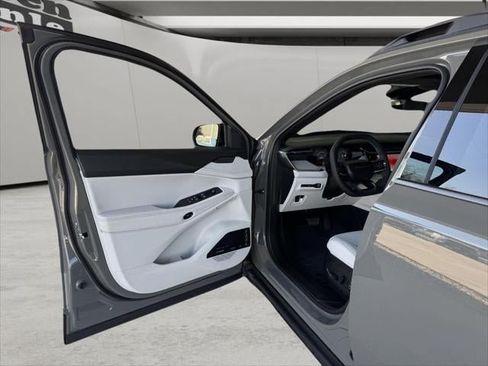 New 2026 Jeep Cherokee Limited AWD/4WD image 46