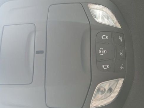 New 2026 Chrysler Pacifica Select image 18