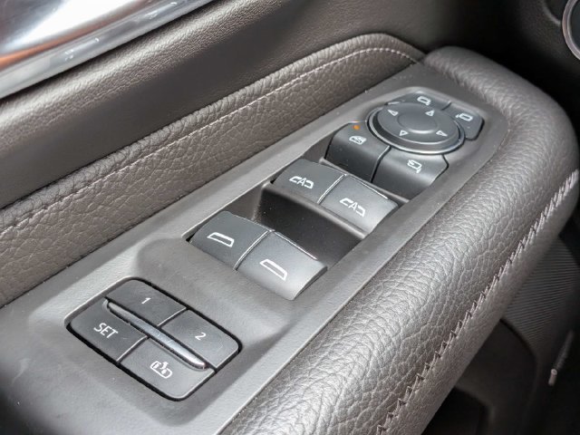 Used 2024 GMC Yukon XL Denali w/ Advanced Technology Package AWD/4WD image 29