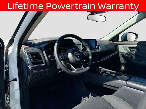 Used 2023 Nissan Rogue S FWD image 8