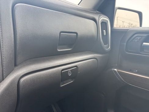 Used 2022 Chevrolet Silverado 1500 LT image 21