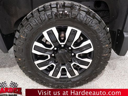 Used 2024 GMC Sierra 2500 Denali Ultimate AWD/4WD image 10