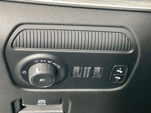 Used 2022 Jeep Wagoneer Series II image 10