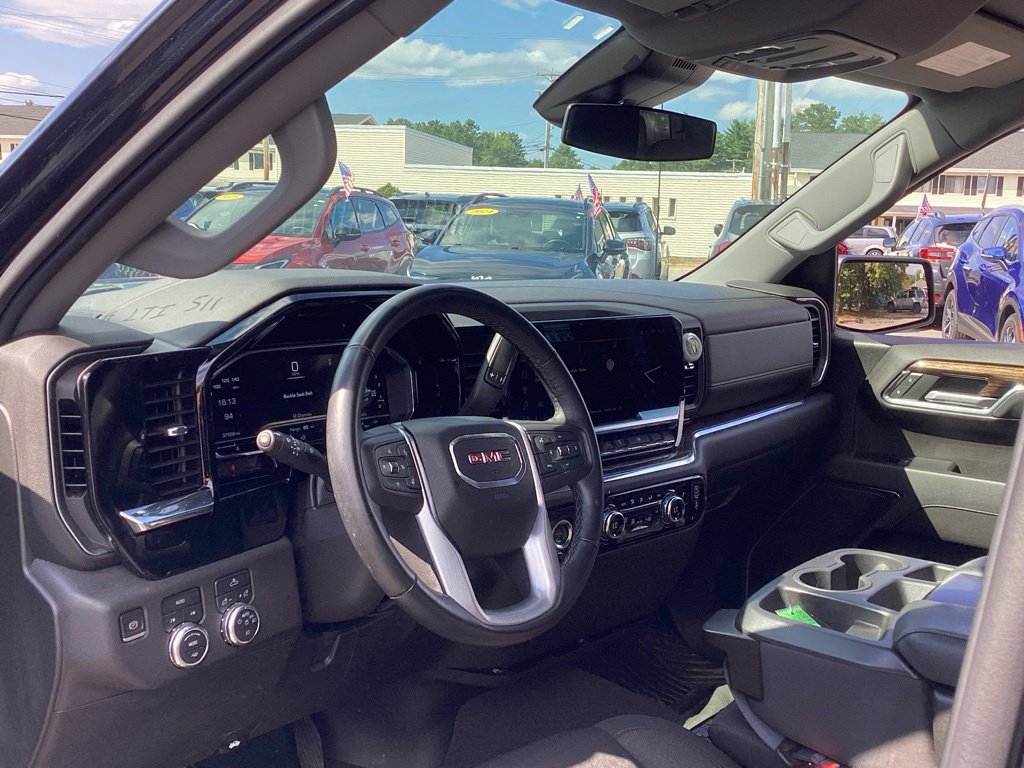 Used 2023 GMC Sierra 1500 Elevation AWD/4WD image 10