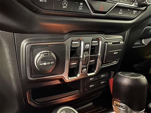 Used 2022 Jeep Wrangler Unlimited Sport image 24