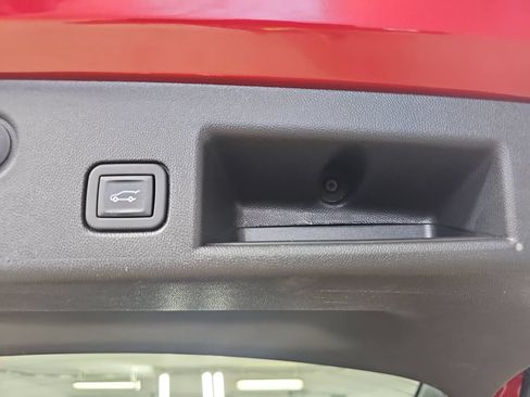 Certified 2024 Chevrolet Equinox LT w/ LPO, Floor Liner Package AWD/4WD image 17