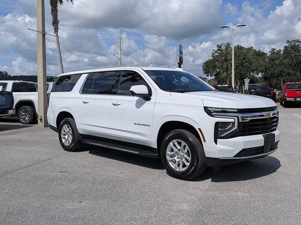 Certified 2025 Chevrolet Suburban LS AWD/4WD image 27