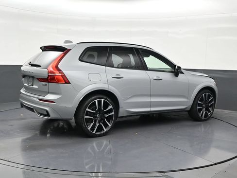 Used 2024 Volvo XC60 B5 Ultimate AWD/4WD image 6