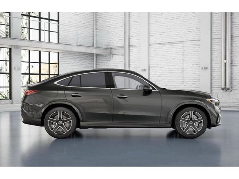 Certified 2025 Mercedes-Benz GLC 300 4MATIC image 9
