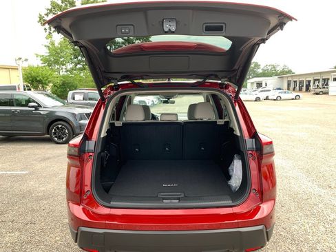 New 2026 Nissan Rogue Dark Armor FWD image 5