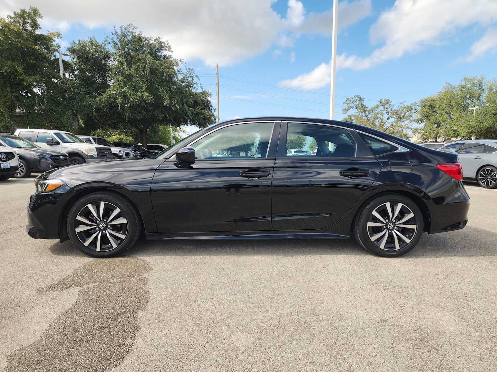 Used 2024 Honda Civic EX image 4