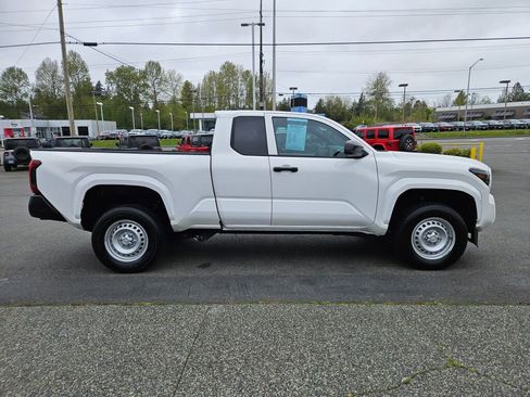 Used 2024 Toyota Tacoma SR RWD image 6