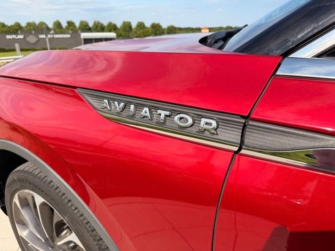 Used 2020 Lincoln Aviator Reserve w/ Equipment Group 202A AWD/4WD image 11