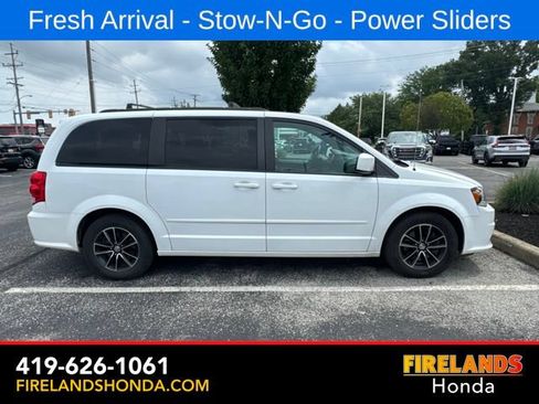 Used 2017 Dodge Grand Caravan GT FWD image 8