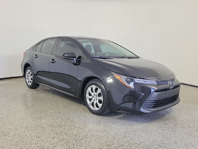 Used 2024 Toyota Corolla LE FWD image 4