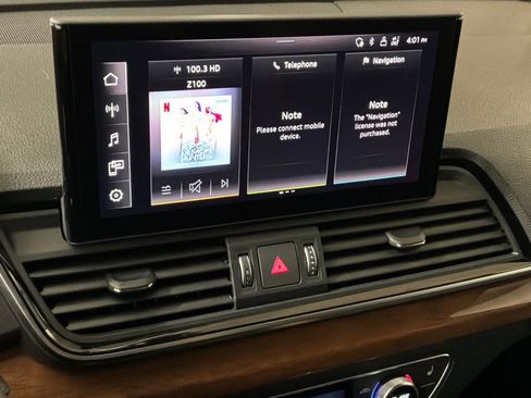 Used 2023 Audi Q5 2.0T Premium Plus w/ Premium Plus Package image 3