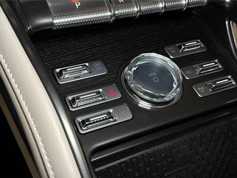 New 2026 Lincoln Nautilus Reserve w/ Jet Appearance Package image 26