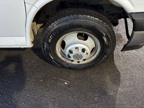 Used 2021 Chevrolet Express 3500 Work Van w/ Power Convenience Package image 28