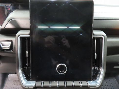Used 2025 GMC Yukon XL Denali w/ Sun & Power Step Package AWD/4WD image 55