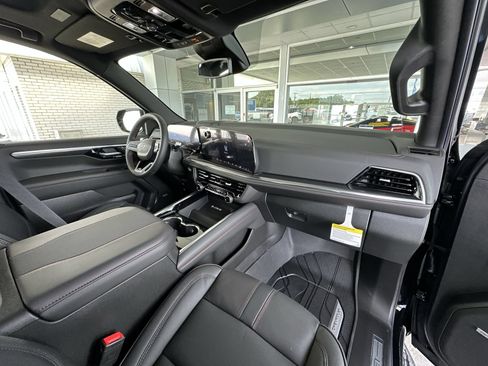 New 2026 Chevrolet Suburban RST w/ Comfort Package RWD image 30