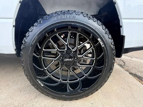 Used 2019 RAM 1500 Big Horn RWD image 2