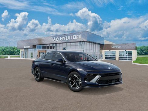 New 2026 Hyundai Sonata SEL image 2
