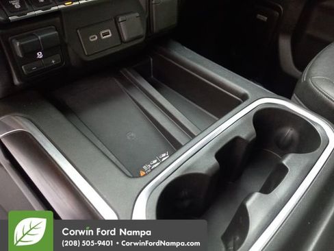 Used 2023 GMC Sierra 2500 SLT w/ SLT Premium Package image 18