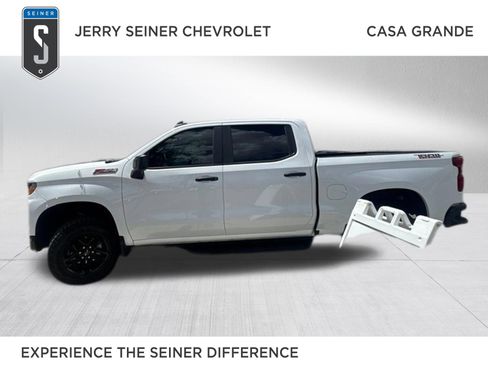 Used 2026 Chevrolet Silverado 1500 Custom Trail Boss AWD/4WD image 1