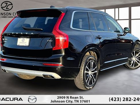 Used 2020 Volvo XC90 T5 Momentum w/ Protection Package image 2