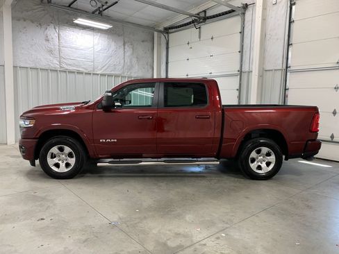 Used 2025 RAM 1500 Big Horn AWD/4WD image 4