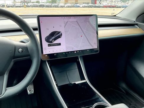 Used 2021 Tesla Model Y Long Range AWD/4WD image 15