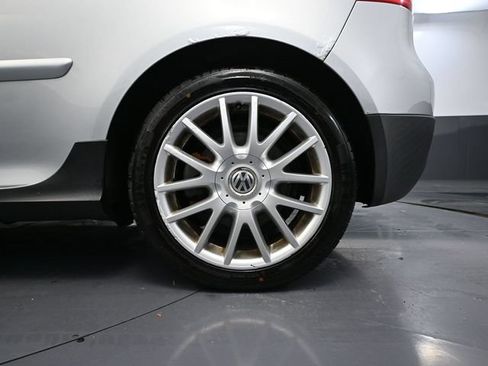 Used 2006 Volkswagen GTI 2.0T 2-Door FWD image 9