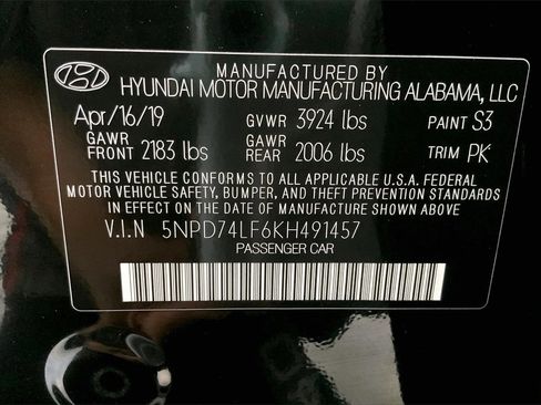 Used 2019 Hyundai Elantra SE image 32