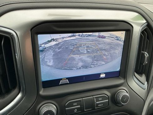 Used 2021 Chevrolet Silverado 1500 LT image 18