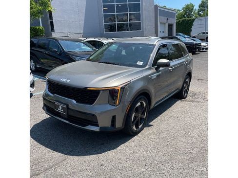 Used 2025 Kia Sorento EX AWD/4WD image 1
