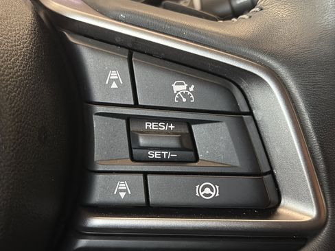 Used 2023 Subaru Outback Touring XT w/ Tech Package 3 AWD/4WD image 19