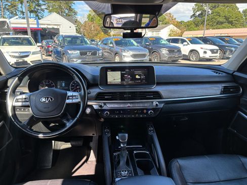 Used 2021 Kia Telluride EX image 10