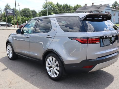 Used 2023 Land Rover Discovery S AWD/4WD image 7
