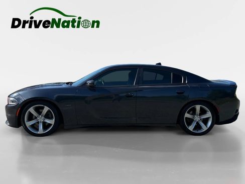 Used 2016 Dodge Charger R/T RWD image 2