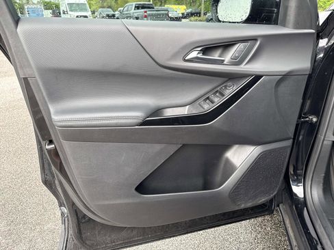 Used 2025 Chevrolet Equinox LT image 17