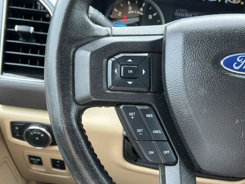 Used 2019 Ford F150 XLT w/ Equipment Group 302A Luxury AWD/4WD image 19