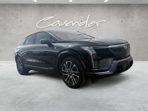 Certified 2025 Cadillac Optiq Sport 1 AWD/4WD image 2