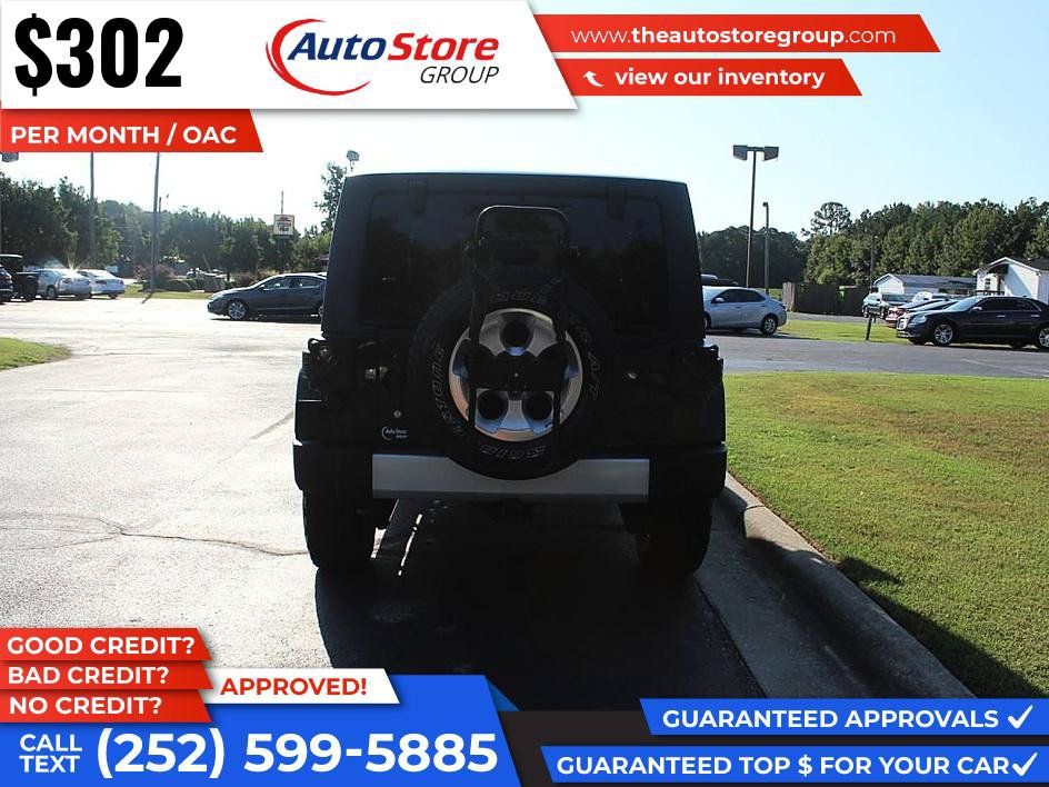 Used 2015 Jeep Wrangler Unlimited Sahara w/ Dual Top Group AWD/4WD image 7