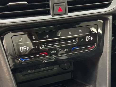 New 2026 Volkswagen Taos SEL AWD/4WD image 20